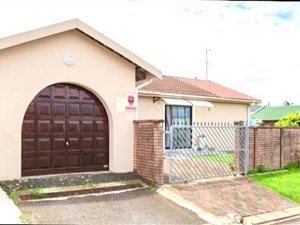 3 Bed House in Woodview