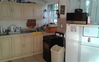 1 Bedroom Garden Cottage in Glen Austin