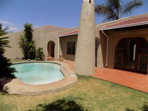 3 Bed Cluster in Sunward Park