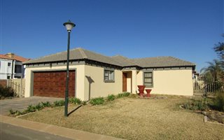 3 Bedroom Apartment in Hesteapark