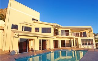 4 Bedroom House in Llandudno