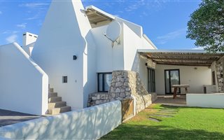 4 Bedroom House in Paternoster
