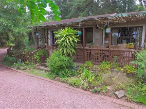 3 Bedroom House in Waterfall