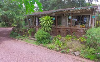3 Bedroom House in Waterfall