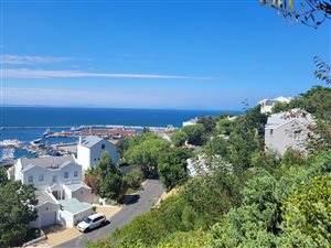 714 m² Land available in Simons Town