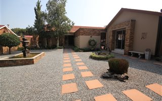 6 Bedroom House in Sunset Park