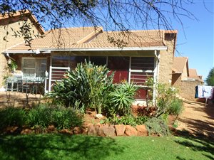 2 Bed Simplex in Grobler Park