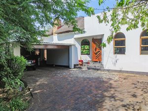 4 Bedroom House in Eastleigh