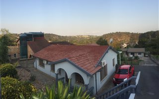 3 Bedroom House in Shallcross