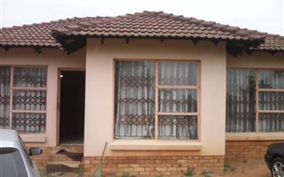 3 Bedroom House in Flora Park