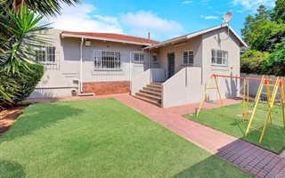 3 Bedroom House in Westdene