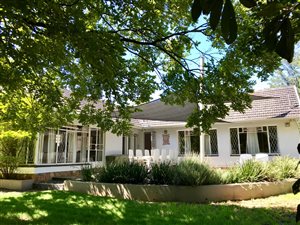 2 Bed House in Kensington B