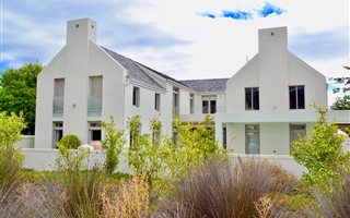 5 Bedroom House in De Zalze
