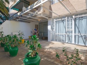 1 Bed Apartment in Parktown