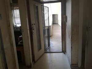 2 Bed Apartment in Joubert Park