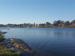 48.3 ha Land available in Marlbank