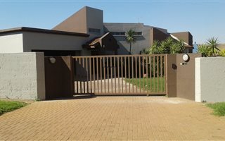 3 Bedroom House in Vanderbijlpark SE