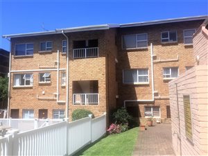3 Bed Apartment in Uvongo