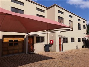 3 Bedroom Townhouse in Wychwood