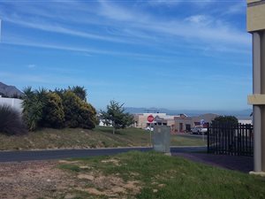 296 m² Land available in Mountainside