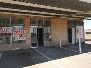555 m² Commercial space in Hamilton