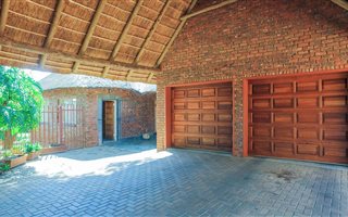 4 Bedroom House in Theresa Park