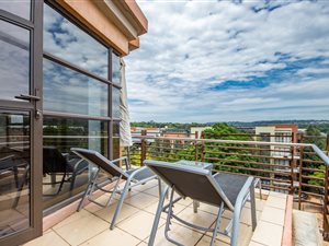2 Bedroom Apartment in Houghton Estate