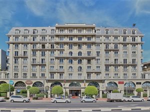 2 Bed Apartment in Green Point