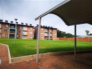 2 Bed Apartment in Montana Park