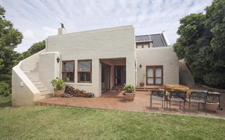 3 Bedroom House in Noordhoek