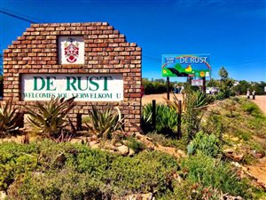 1487 m² Land available in De Rust