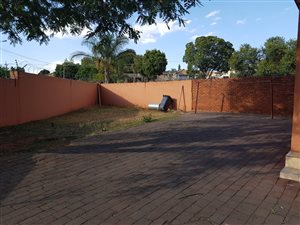 2 Bed Flat in Erasmia