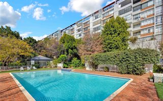 3 Bedroom Apartment in Benmore Gardens