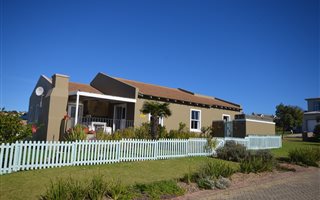 4 Bedroom House in Plettenberg Bay