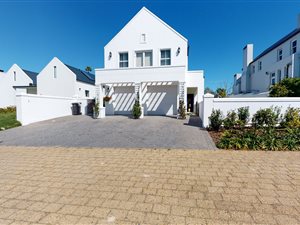 4 Bed House in Vlottenburg