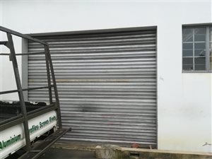 90 m² Commercial space in Jacobs