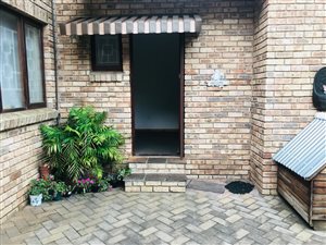 Bachelor apartment in Walmer Heights