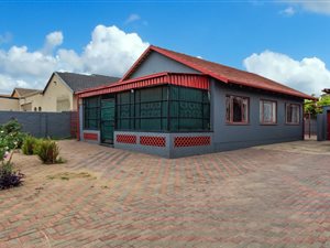 2 Bed House in Riverlea