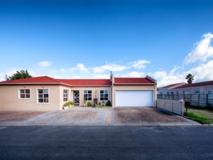 3 Bed House in Ottery