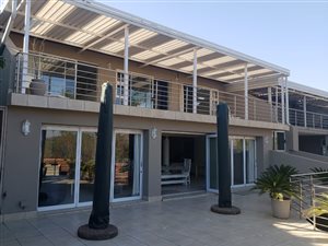 5 Bed House in Kosmos