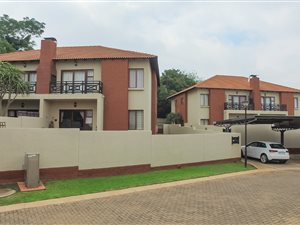 2 Bed Simplex in Pretorius Park