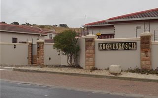 2 Bedroom House in West Beach