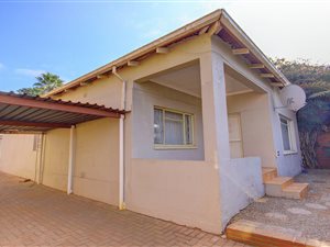5 Bed House in Westdene