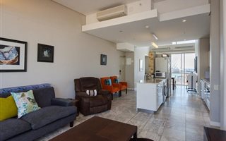 2 Bedroom Apartment in Foreshore