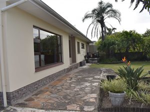 7 Bed House in Baysville