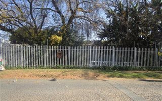 6 Bedroom House in Craighall