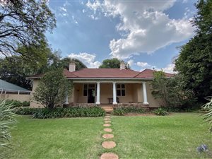 4 Bed House in Houghton Estate