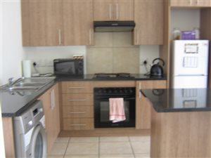 2 Bed Apartment in Ruimsig