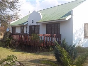 14 Bed House in Badplaas
