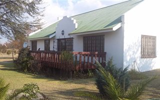14 Bedroom House in Badplaas